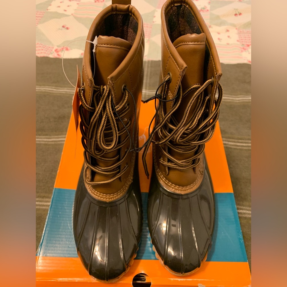 NWT The Original Sporto duck boots